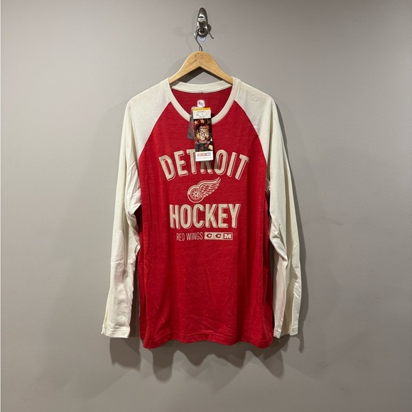 Detroit Red Wings CCM Historic Tri-Blend Men's Crewneck Shirt - Picture 1 of 7